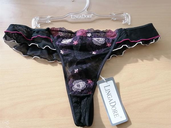 Grote foto prachtige zwarte string met kant van lingadore kleding dames ondergoed en lingerie merkkleding