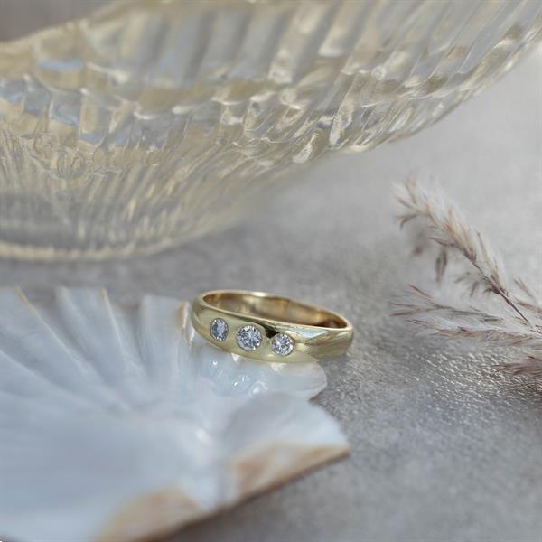 Grote foto gouden gladde ring met diamant 14 krt kleding dames sieraden