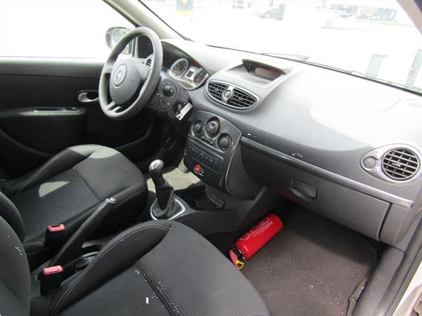 Grote foto renault clio 1.2 16v 75 ch auto renault