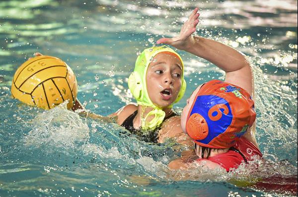 Grote foto voordeelbundel 10 prijs waterpolo ball turbo kap7 yellow sport en fitness overige sport en fitness