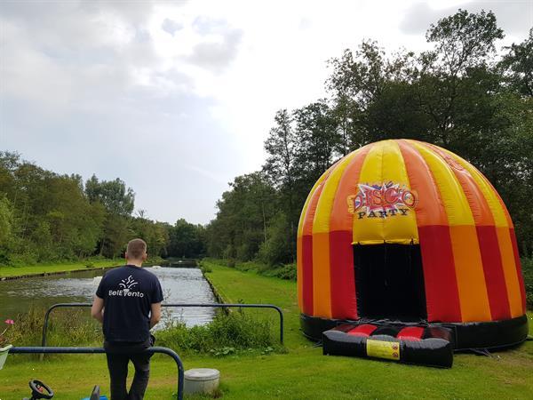 Grote foto disco party springkasteel te koop zakelijke goederen entertainment
