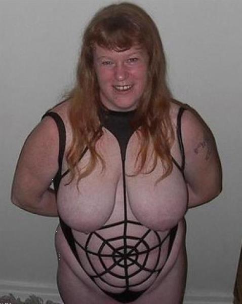 Grote foto spiderwoman zoekt haar slaaf erotiek sm contact
