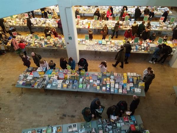 Grote foto lannoo boekenmarkt in kortrijk boeken overige boeken