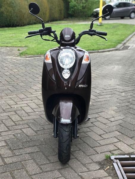 Grote foto sym mio anniversary edition 50cc fietsen en brommers sym