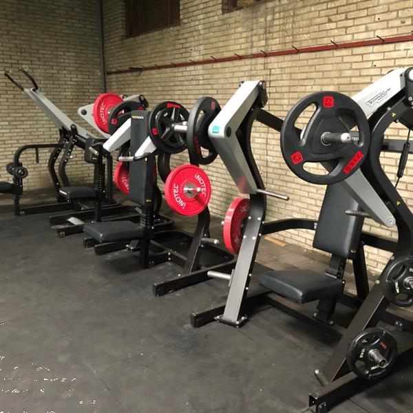 Grote foto technogym pure strength set krachtset 5 machines lease sport en fitness fitness