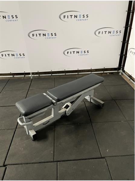 Grote foto technogym pure strength adjustable bench bankje kracht sport en fitness fitness