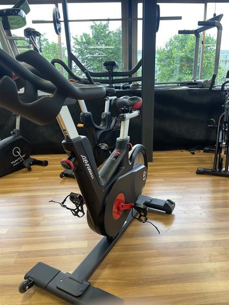 Grote foto life fitness icg ic5 l spinningfiets sport en fitness fitness