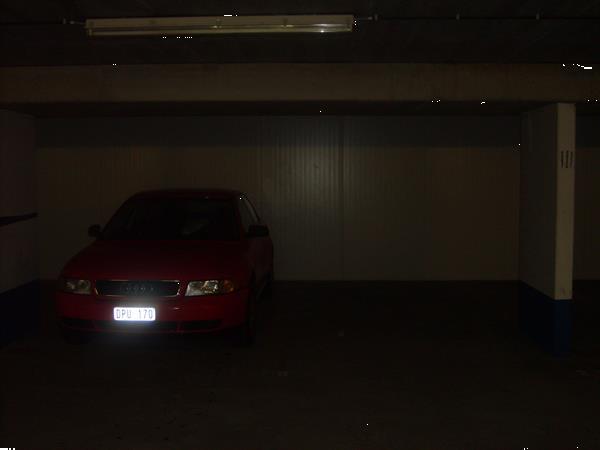 Grote foto de panne parking te huur onder esplanadeplein huizen en kamers garageboxen