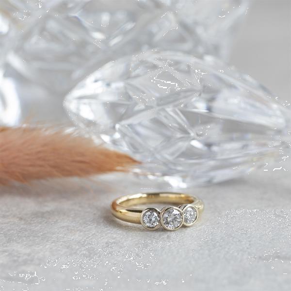 Grote foto gouden ring met diamant 18 krt kleding dames sieraden