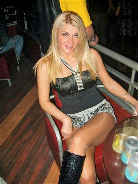 Grote foto gescheiden moeder op zoek contacten en berichten vrouw zoekt man