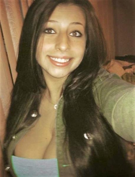 Grote foto single is op zoek contacten en berichten vrouw zoekt man