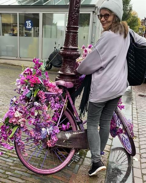 Grote foto opnieuw op zoek naar een serieuze relatie. contacten en berichten vrouw zoekt man