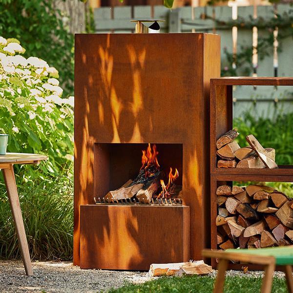 Grote foto designtuinhaard pinacate corten met houtopslag tuin en terras barbecues en vuurkorven