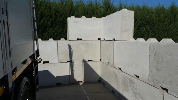 Grote foto betonplaten stelconplaat betonblok dieren en toebehoren overige dierverblijven