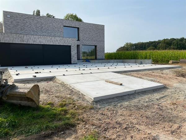 Grote foto betonplaten stelconplaat betonblok dieren en toebehoren overige dierverblijven