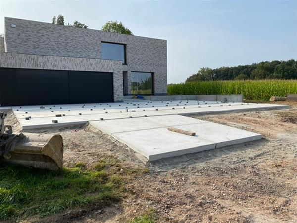 Grote foto betonplaten stelconplaat betonblok dieren en toebehoren overige dierverblijven