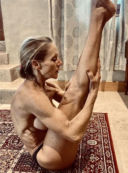 Grote foto vrouw van 53 wil genieten erotiek contact vrouw tot man
