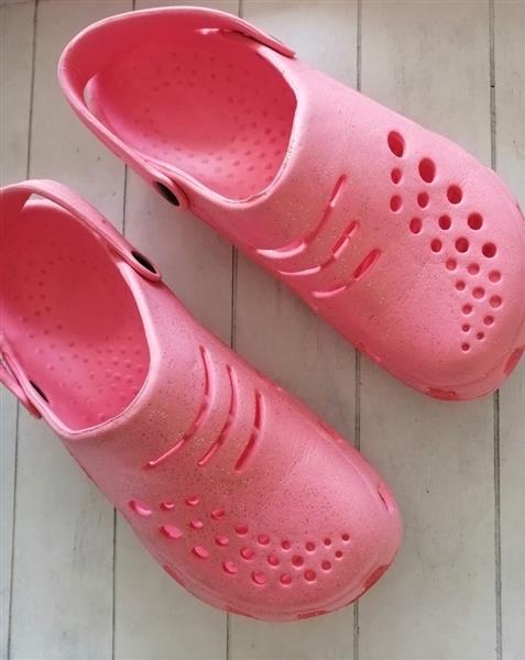 Grote foto felroze klompschoentjes met glittertjes maat 33 kinderen en baby schoenen voor meisjes