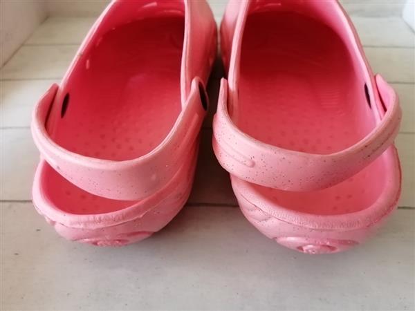 Grote foto felroze klompschoentjes met glittertjes maat 33 kinderen en baby schoenen voor meisjes