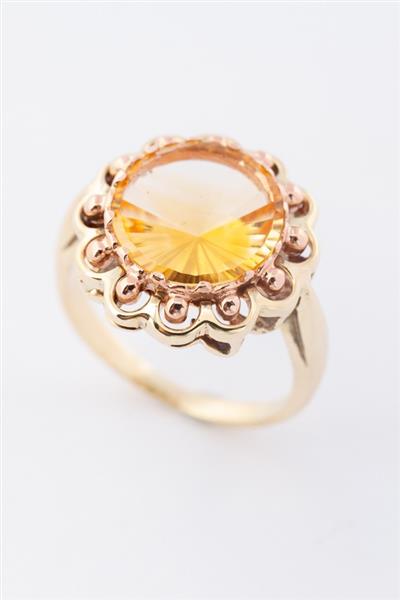 Grote foto gouden ring met citrien kleding dames sieraden