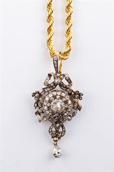 Grote foto antiek gouden art nouveau hanger met diamanten aan gouden co kleding dames sieraden