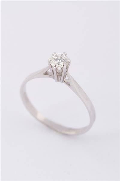 Grote foto wit gouden solitair ring met een briljant 0.35 ct. kleding dames sieraden