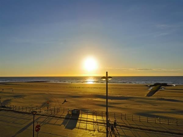 Grote foto ontspannen op zeedijk westende lift balkon vakantie belgi