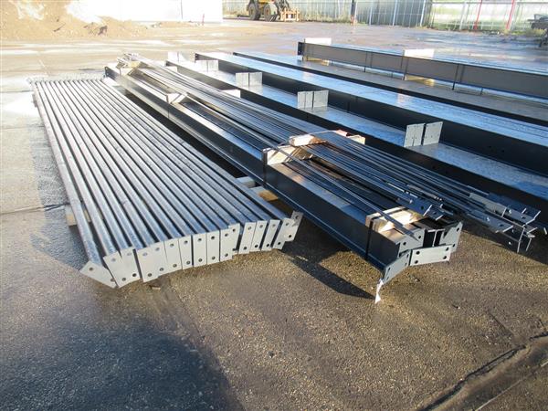 Grote foto z.g.a.n. staalconstructie 14.00 x 30.00 meter zakelijke goederen bedrijfs onroerend goed