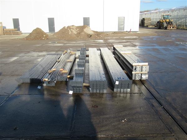 Grote foto z.g.a.n. staalconstructie 14.00 x 30.00 meter zakelijke goederen bedrijfs onroerend goed