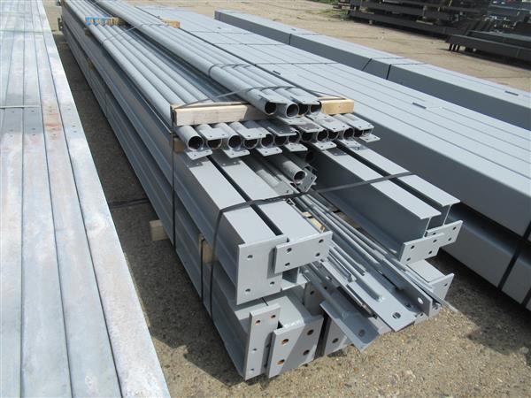 Grote foto gebruikte staalconstructie 12.20 x 50.00 meter zakelijke goederen bedrijfs onroerend goed