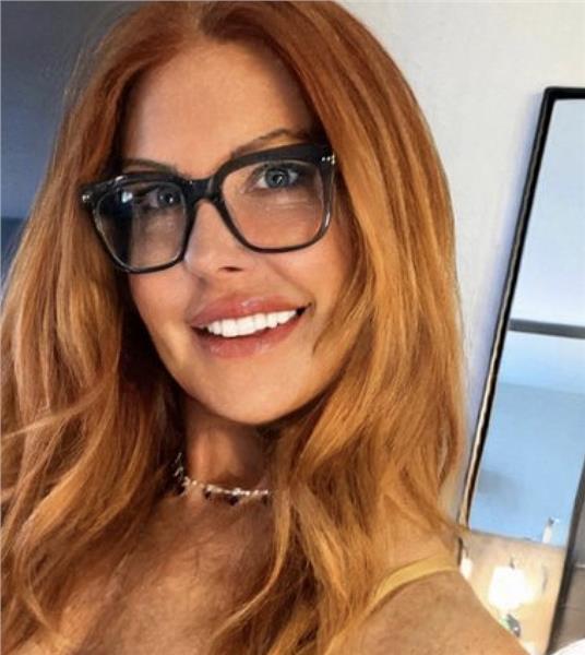 Grote foto laten we het samen mooi maken contacten en berichten vrouw zoekt man