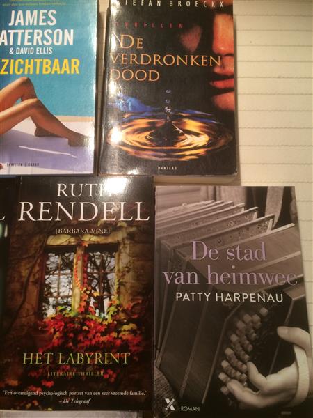 Grote foto boeken thrillers 11 stuks boeken thrillers