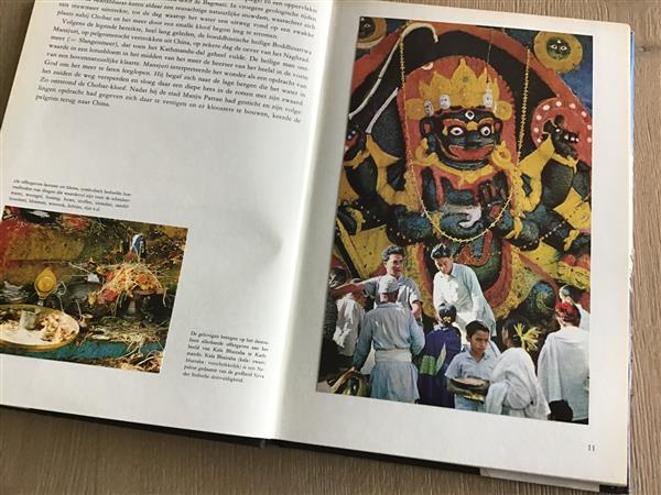 Grote foto nepal is een land in azi gelegen in de himalaya boeken reisverhalen