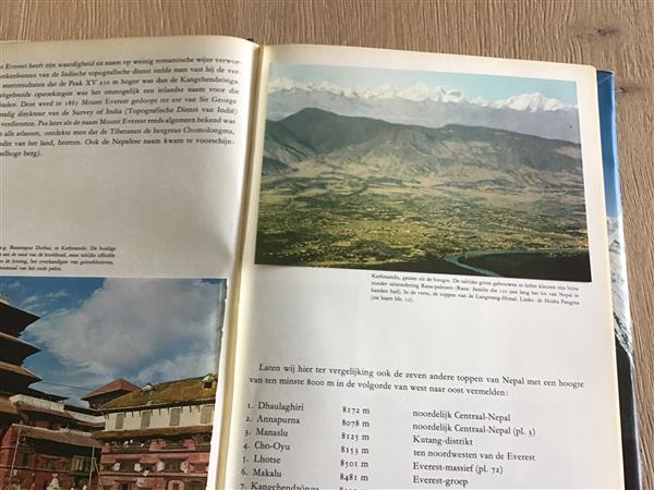 Grote foto nepal is een land in azi gelegen in de himalaya boeken reisverhalen