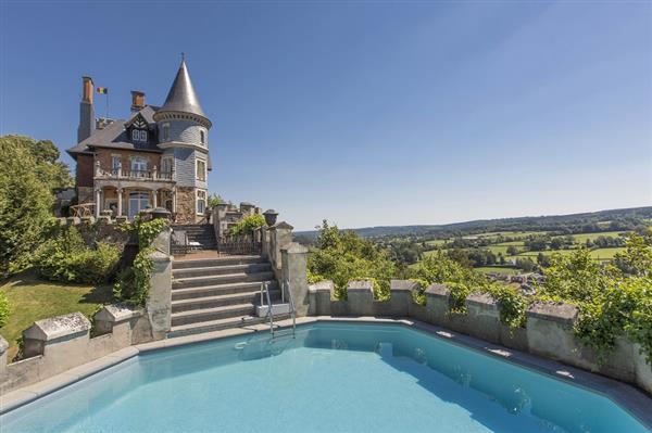 Grote foto kasteel voor 34 p met zwembad op de vestingmuur vakantie belgi