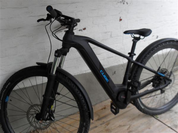 Grote foto elektrische mountainbikes fietsen en brommers sportfietsen