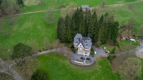 Grote foto kasteel stavelot voor 26 p met 10 slaapkamers vakantie belgi