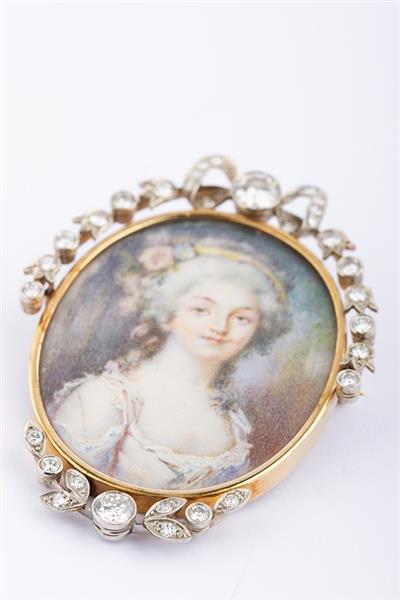 Grote foto antiek geschilderd portret broche met briljanten kleding dames sieraden