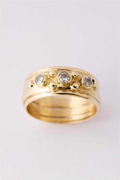 Grote foto gouden band ring met 3 briljanten kleding dames sieraden