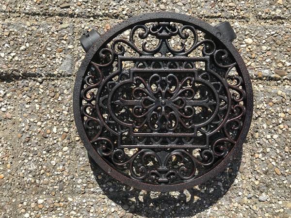 Grote foto bloemen trolley mandala ronde gietijzeren in antiek bruin tuin en terras overige tuin en terras