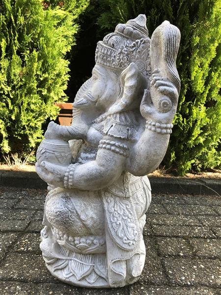 Grote foto beeld ganesha 1 de god van de wijsheid welvaart en geluk vol steen tuin en terras tuindecoratie
