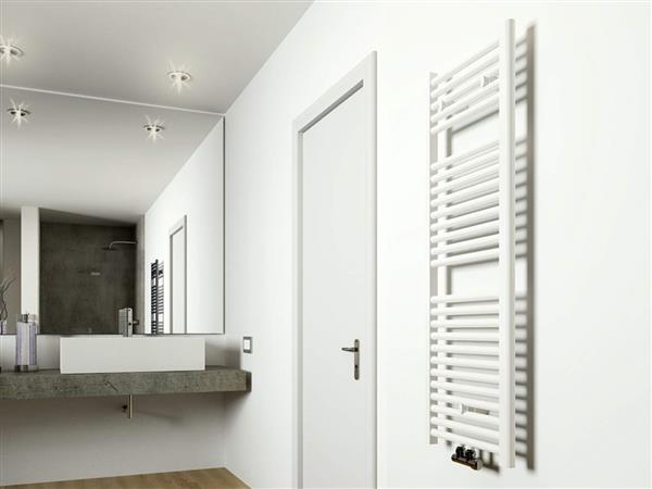 Grote foto elara sierradiator wit 1185x450 midden onder aansluiting doe het zelf en verbouw sanitair