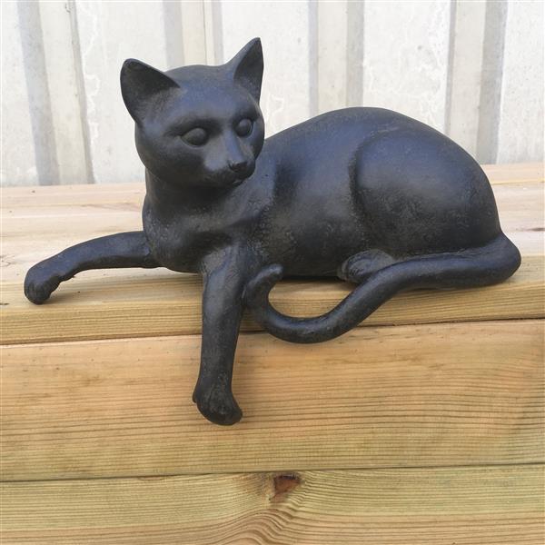 Grote foto katten sculptuur polystein liggend. tuin en terras tuindecoratie