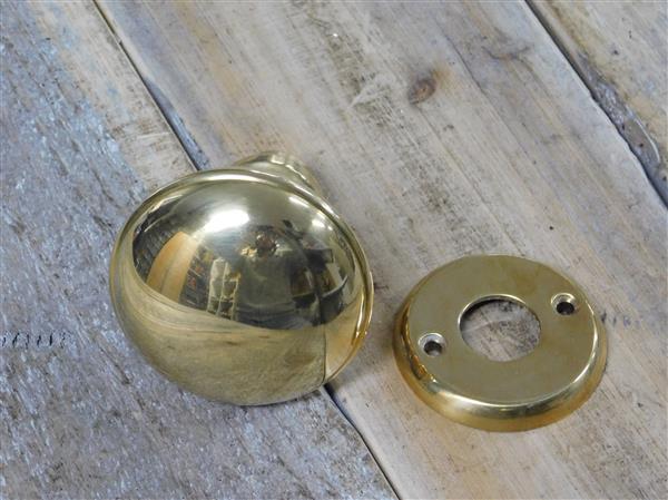 Grote foto deurknop met knop rozet messing gepolijst glanzend en draaibaar. doe het zelf en verbouw materialen en producten