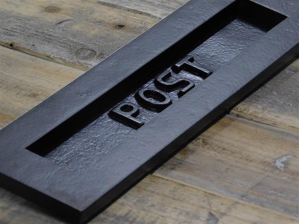 Grote foto brievengleuf postklep ijzer zwart gelakt met klepvering doe het zelf en verbouw materialen en producten
