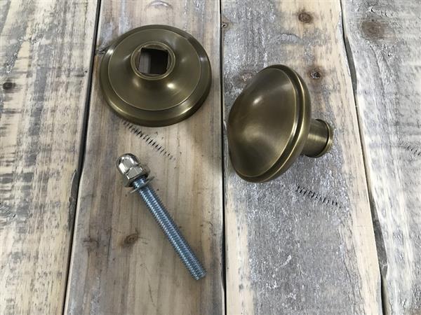 Grote foto vaste deurknop gepatineerd messing inclusief rozet doe het zelf en verbouw materialen en producten