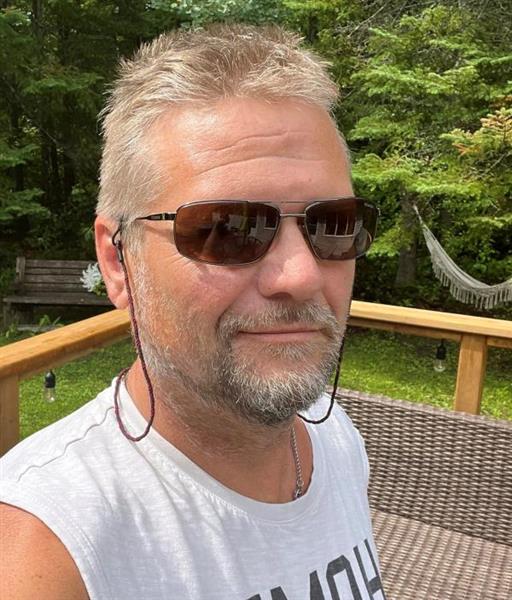 Grote foto nu wil ik de juiste keus maken contacten en berichten man zoekt vrouw