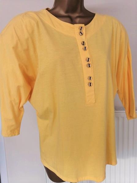 Grote foto vintage blouse met vleermuismouwen in banaangeel kleding dames blouses
