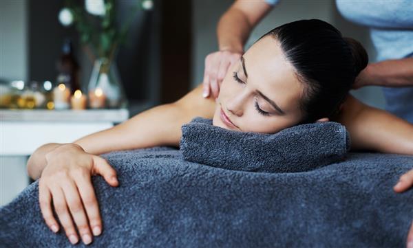 Grote foto massage voor vrouwen diensten en vakmensen masseurs en massagesalons