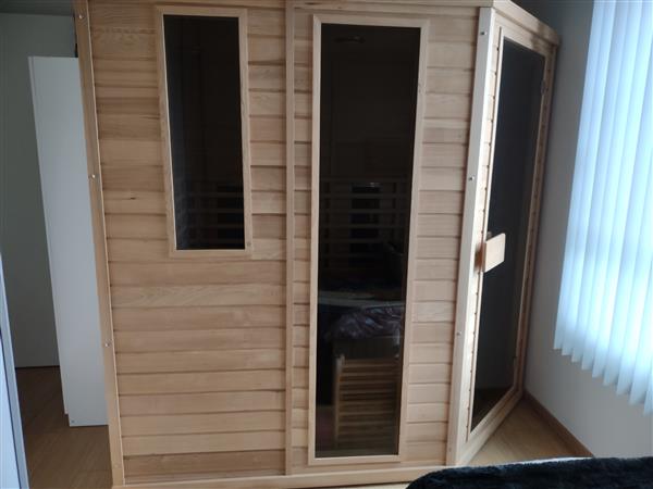 Grote foto full spectrum infraroodcabine beauty en gezondheid sauna